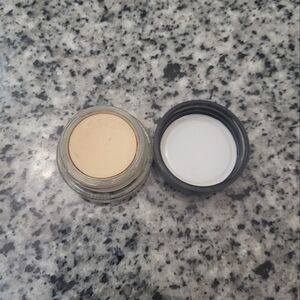 Mac Pro Longwear Paint Pot